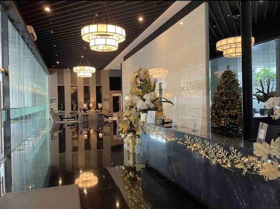 Apartment In Air Residences, Makati With Wifi, Netflix, Pool, Mall And More Manila Exterior foto